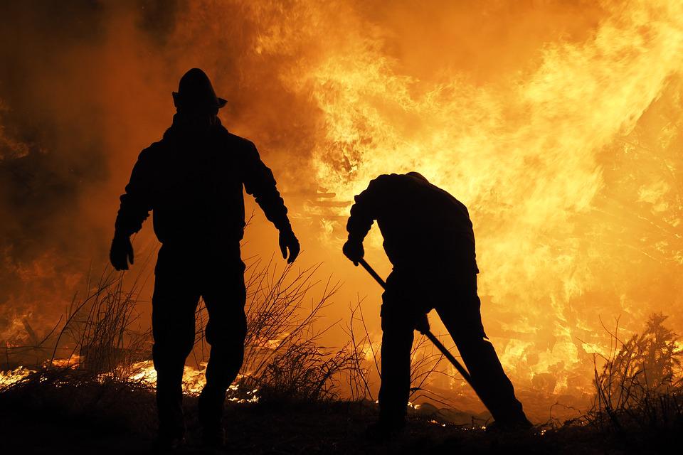 foto de bomberos de pixabay