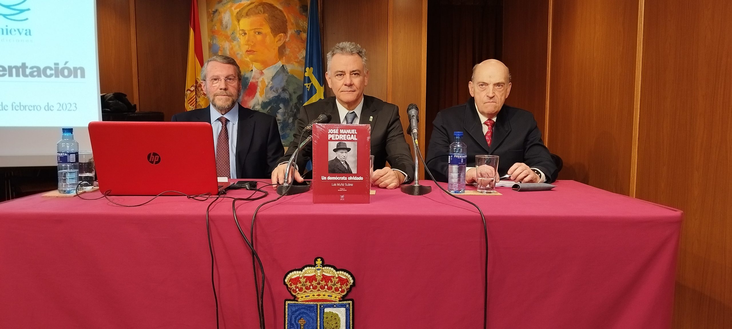 Foto mesa presidencial