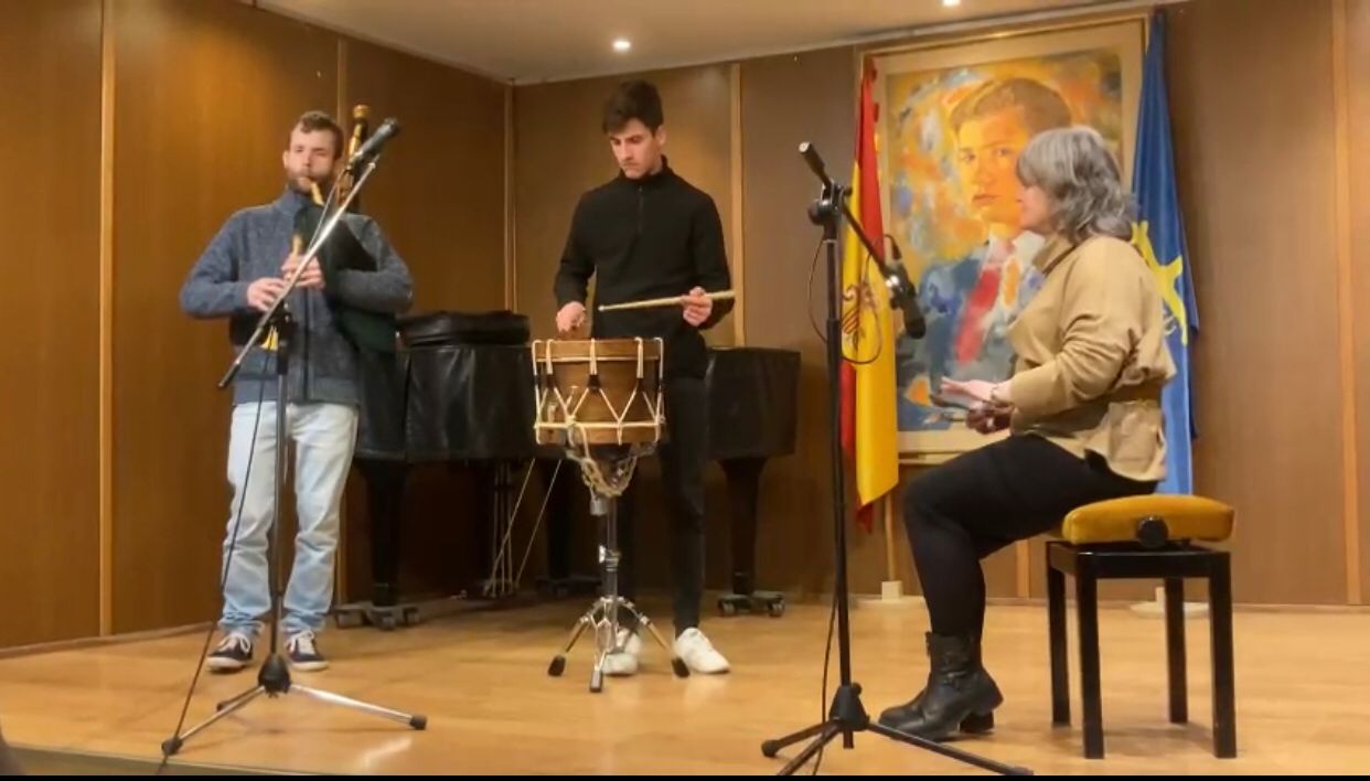 Foto acto micro abierto